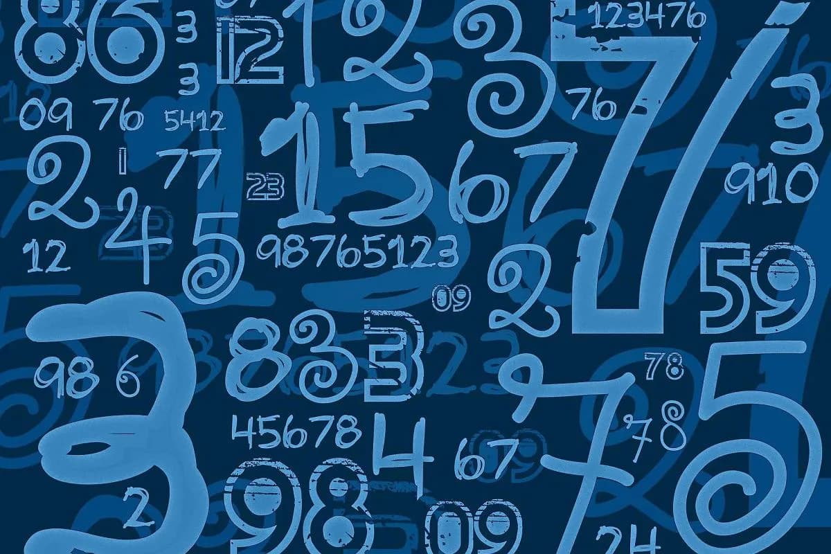 Co oznaczają liczby 2 i 44? Poznaj ich symbolikę