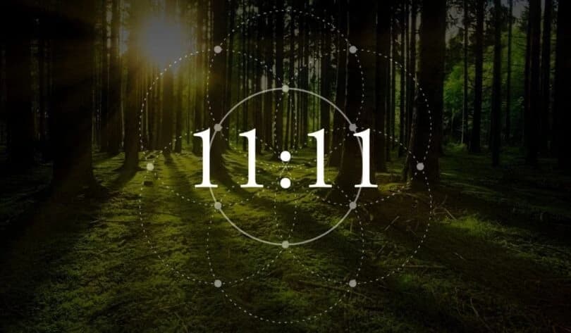 Symbolika fenomenu 11:11 w zegarze czasu - odkryj jego znaczenie