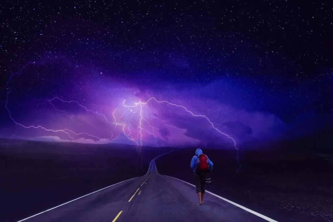 Czym jest ciemna noc duszy? Poznaj znaczenie duchowego kryzysu