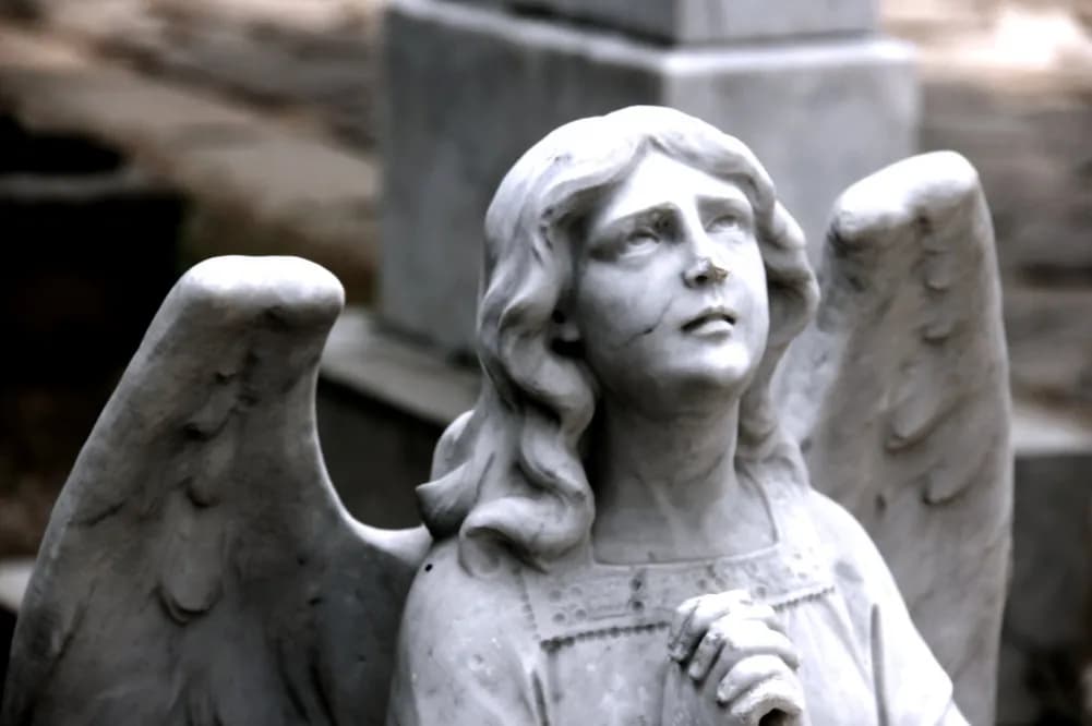 Czy dusze przychodzą w snach? Zdziwiające znaczenie tych wizji.