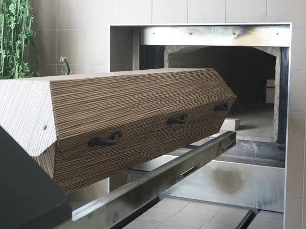 Czy dusza zmarłego czuje kremację - prawda o kremacji po śmierci
